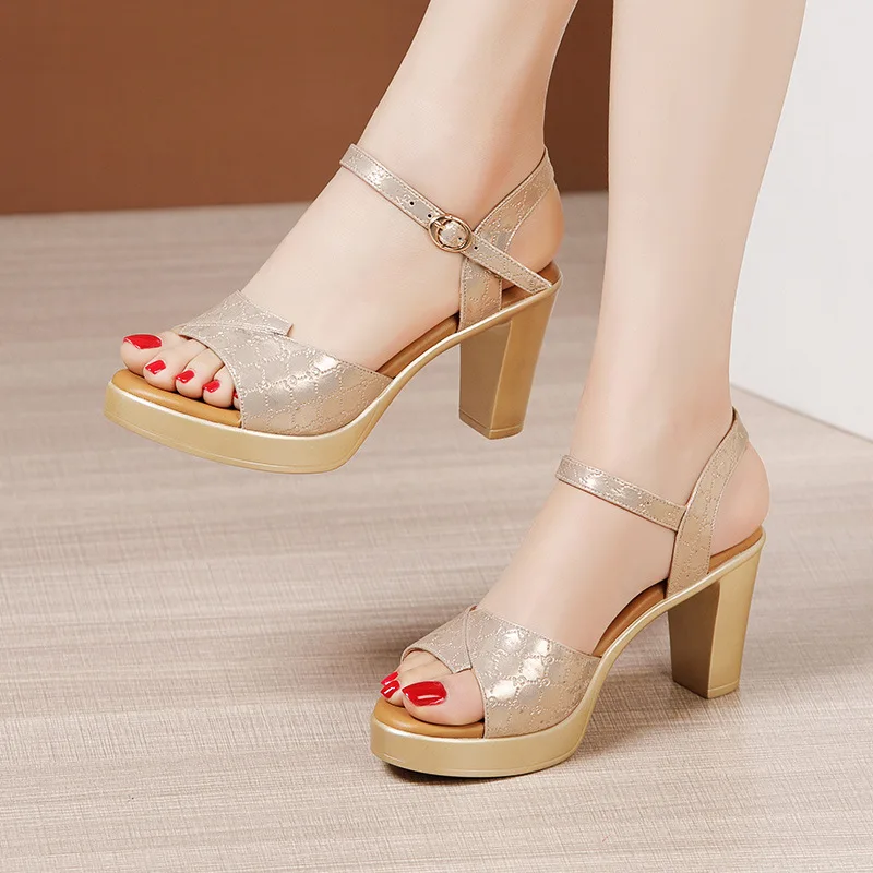 Zapatos de Plataforma con Tacó - Ankle Strap Attachment reseña y precio